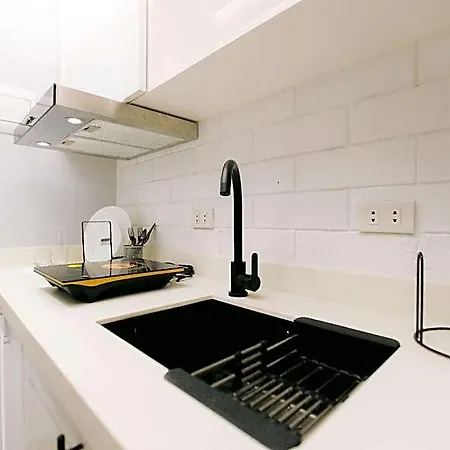 One Bedroom Deluxe In Araneta City Cubao