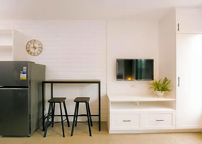 One Bedroom Deluxe In Araneta Cubao Hotel