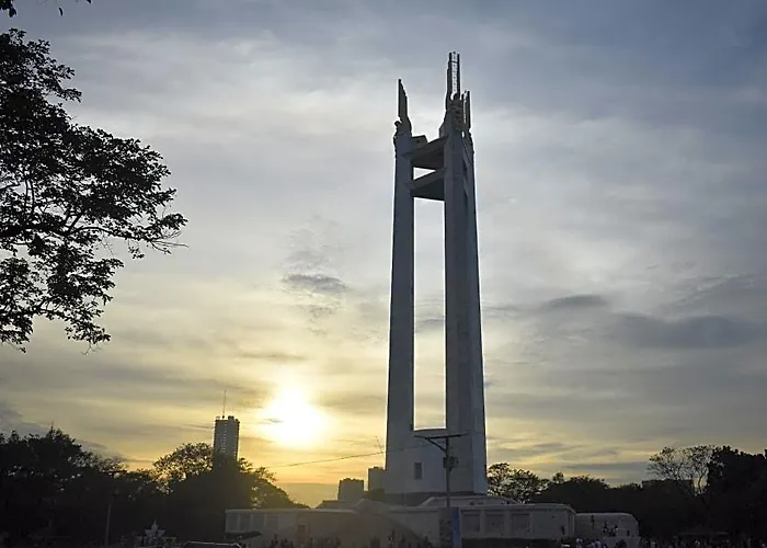 Hotel One Bedroom Deluxe In Araneta Cubao